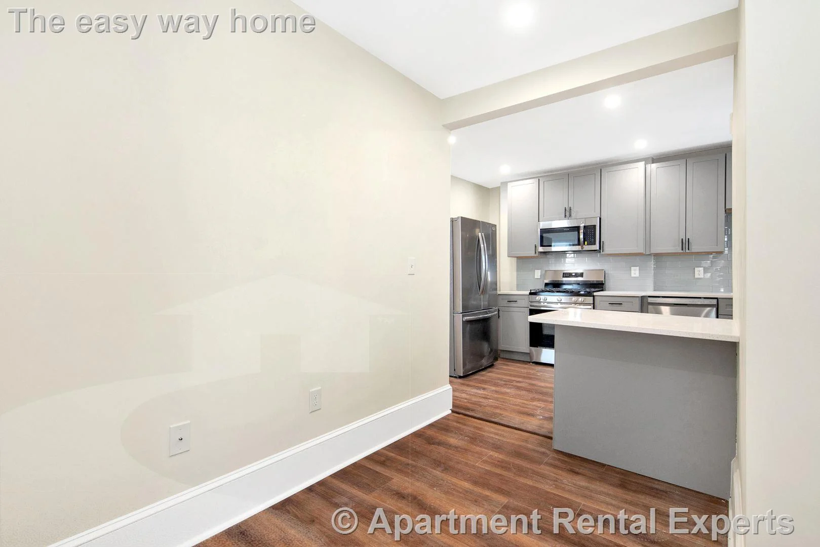 105 School St, Roxbury