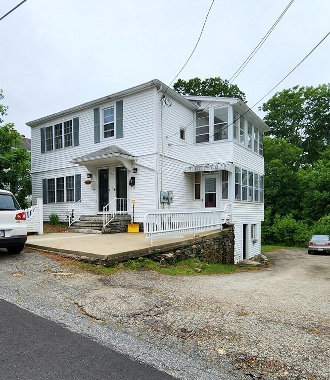 32 Roger St, Southbridge