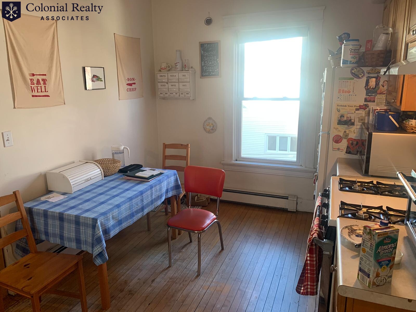 75 Walker Rd, Newtonville