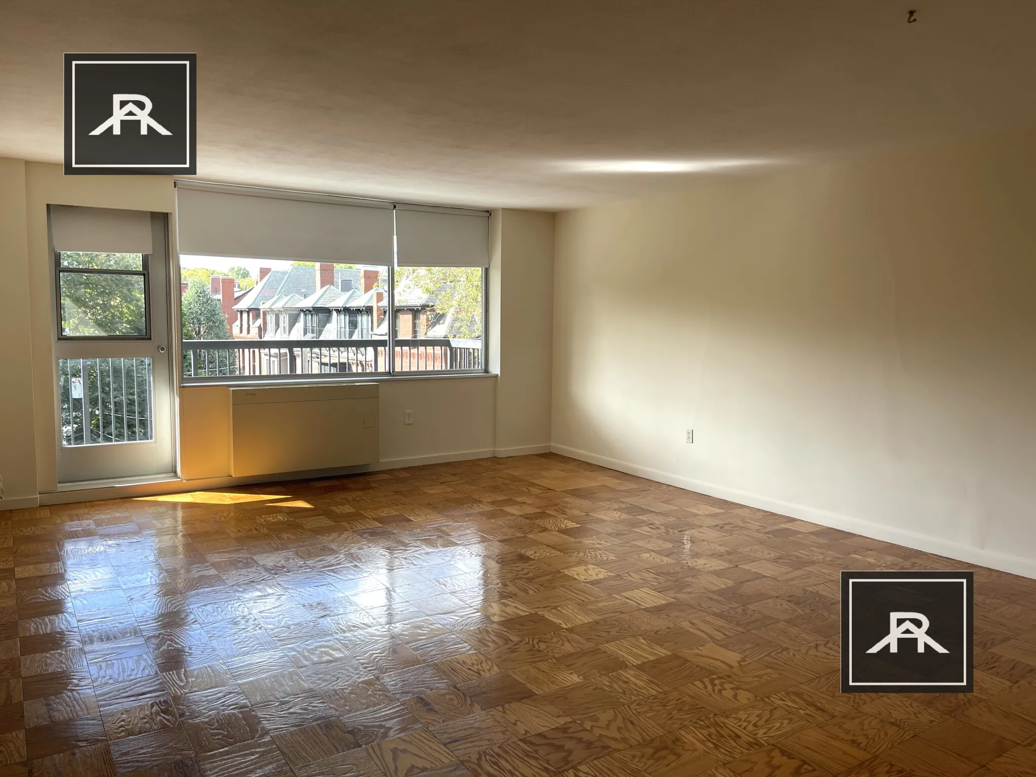 101 Monmouth St, Longwood