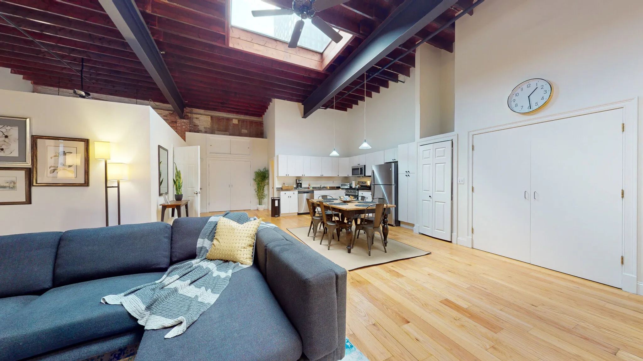 19 Stanhope St, Back Bay