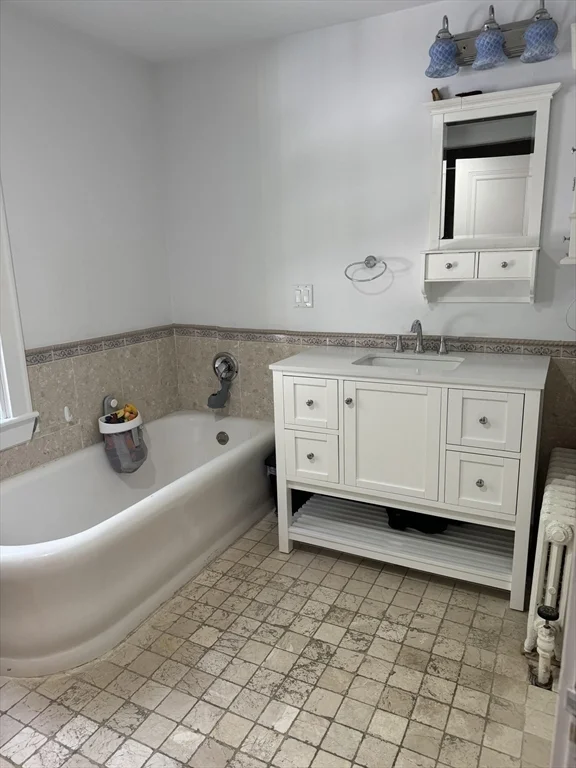 22 Longfellow Rd, Worcester