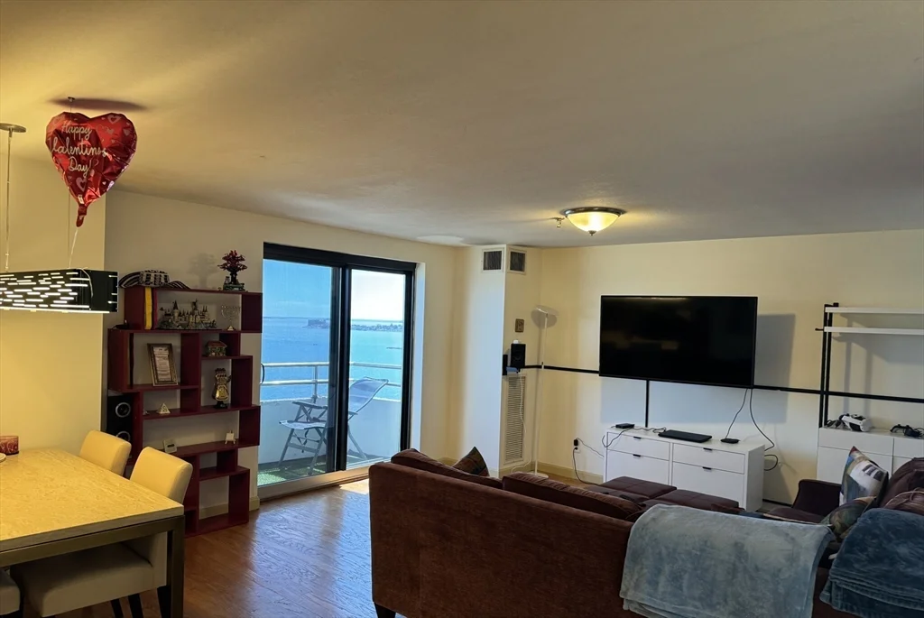 382 Ocean Ave, Revere