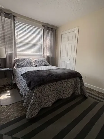 664 Washington St, Oak Square