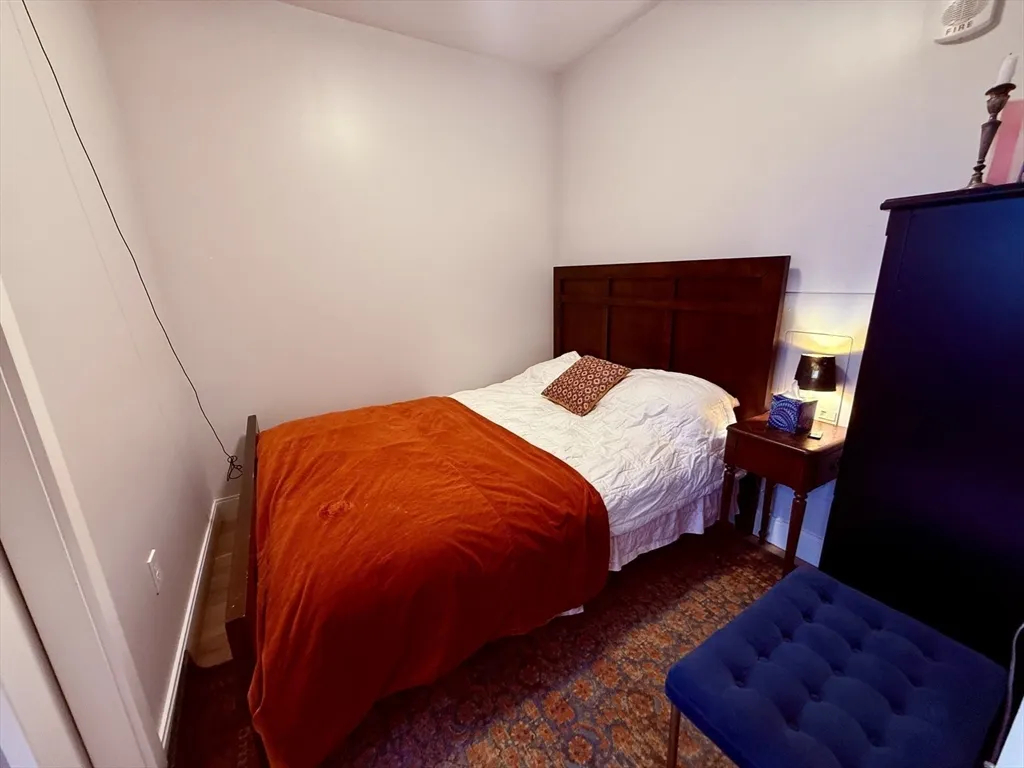 191 Washington St, Brighton