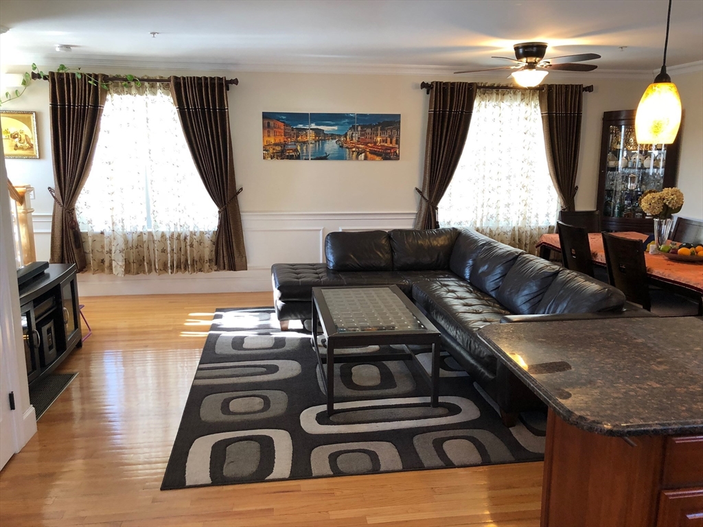 75 Brackett St, Quincy