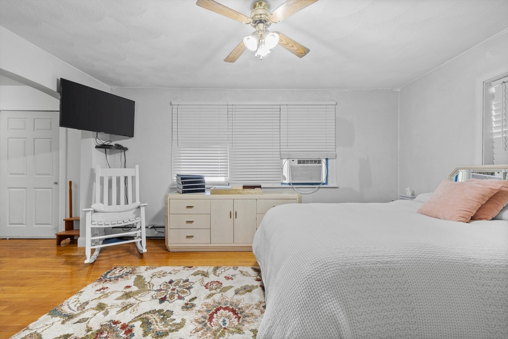 255 Central, Medford