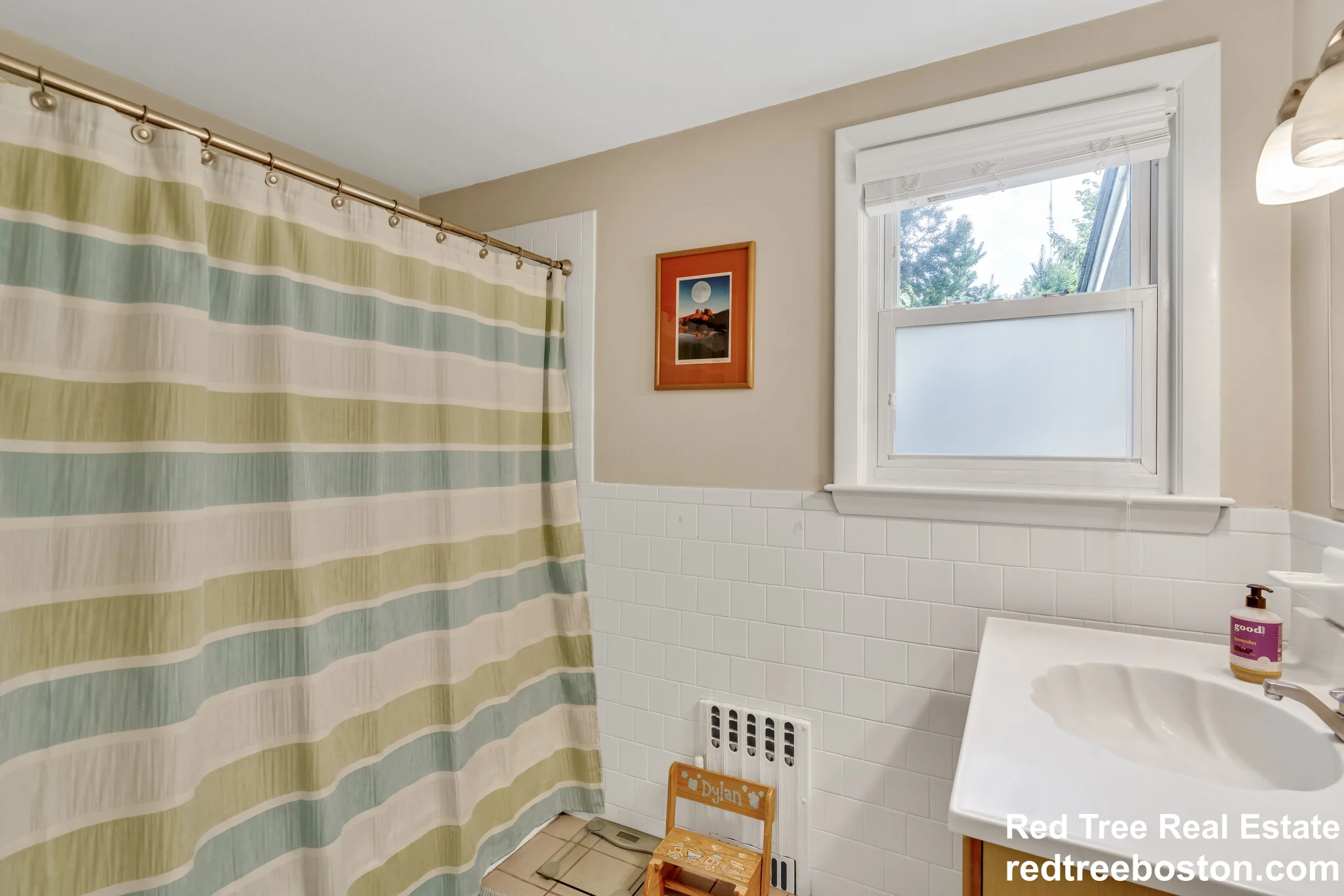 9 Keefe Ave, Newton Upper Falls