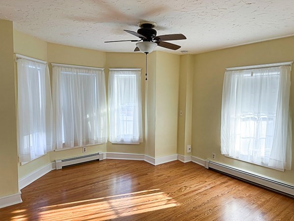 63 Maple Ave, Shrewsbury