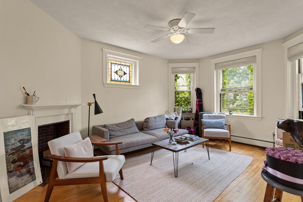 315 Harvard St, Mid-Cambridge