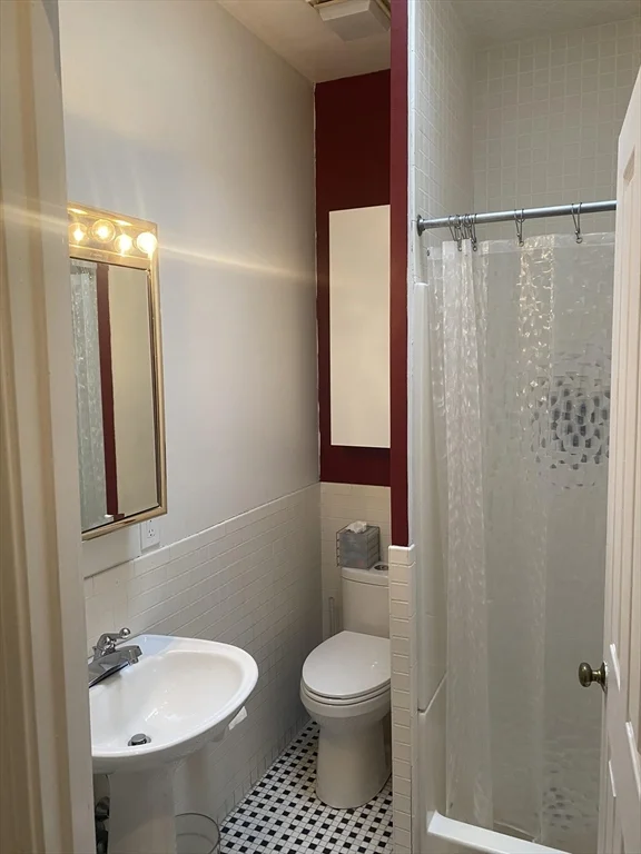 676 Massachusetts Ave, South End