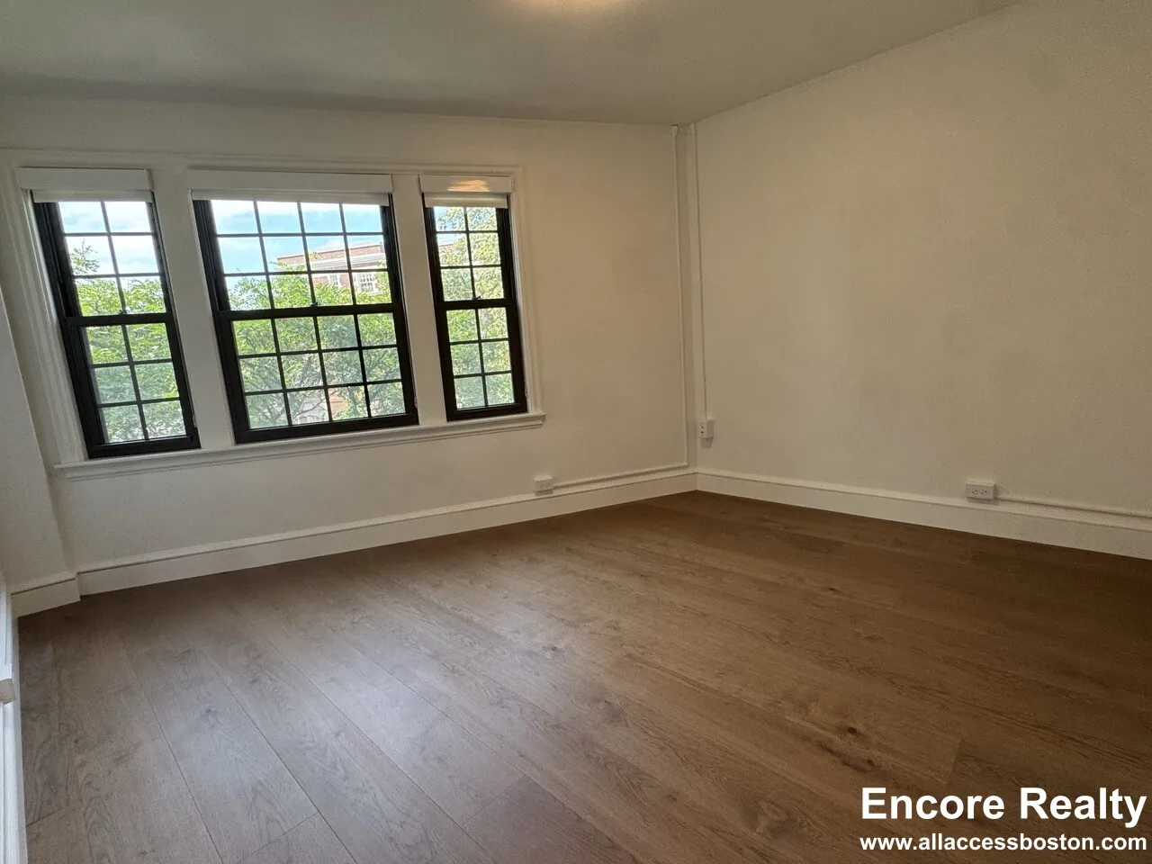 1200 Massachusetts Ave, Riverside