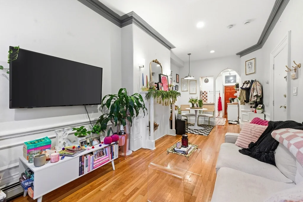 3 Saint Charles St, South End