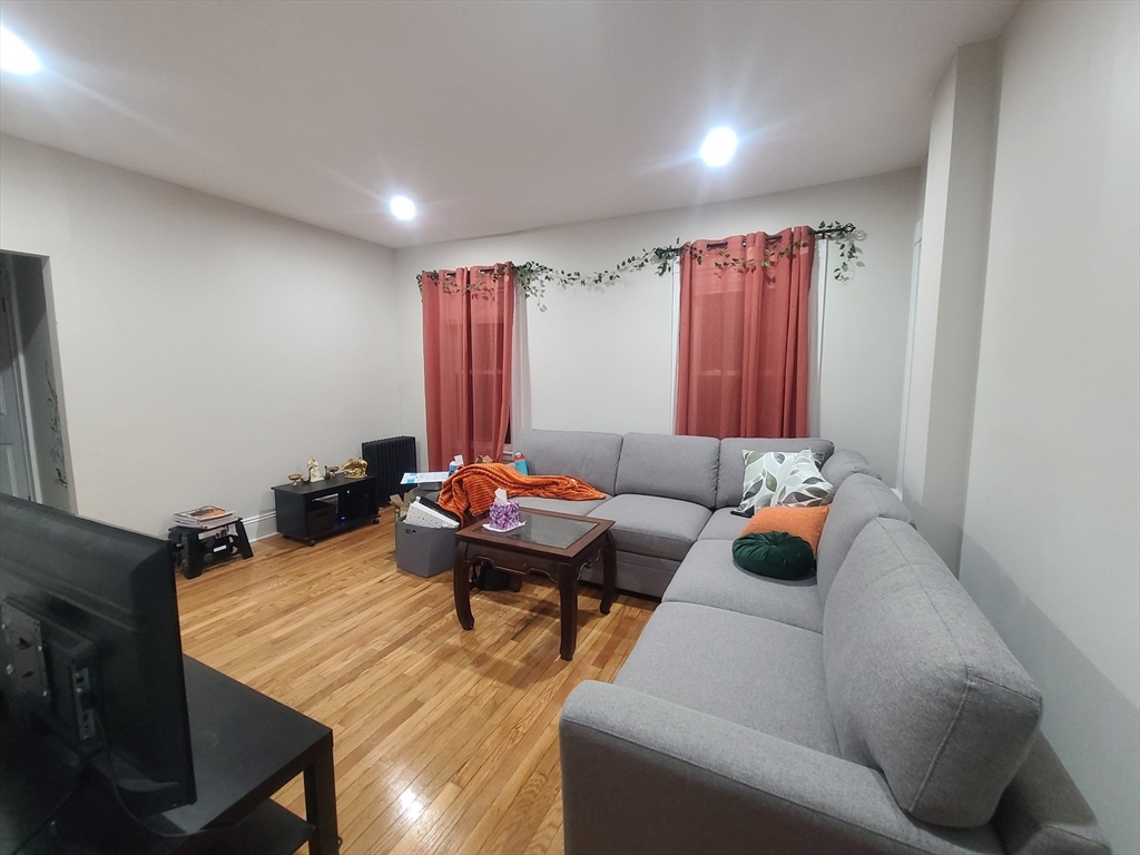 120 Mill St, Worcester