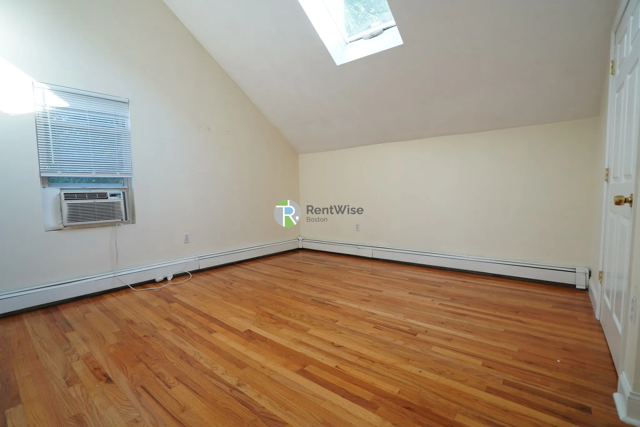 47 School St, Coolidge Corner
