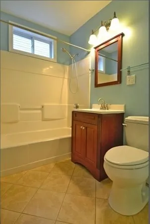 65 Hudson St, Powder House Square