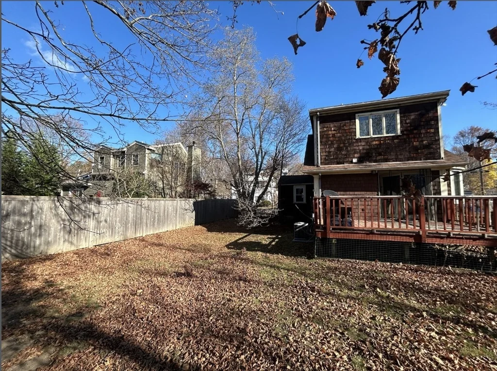 16 Whittier Rd, Natick