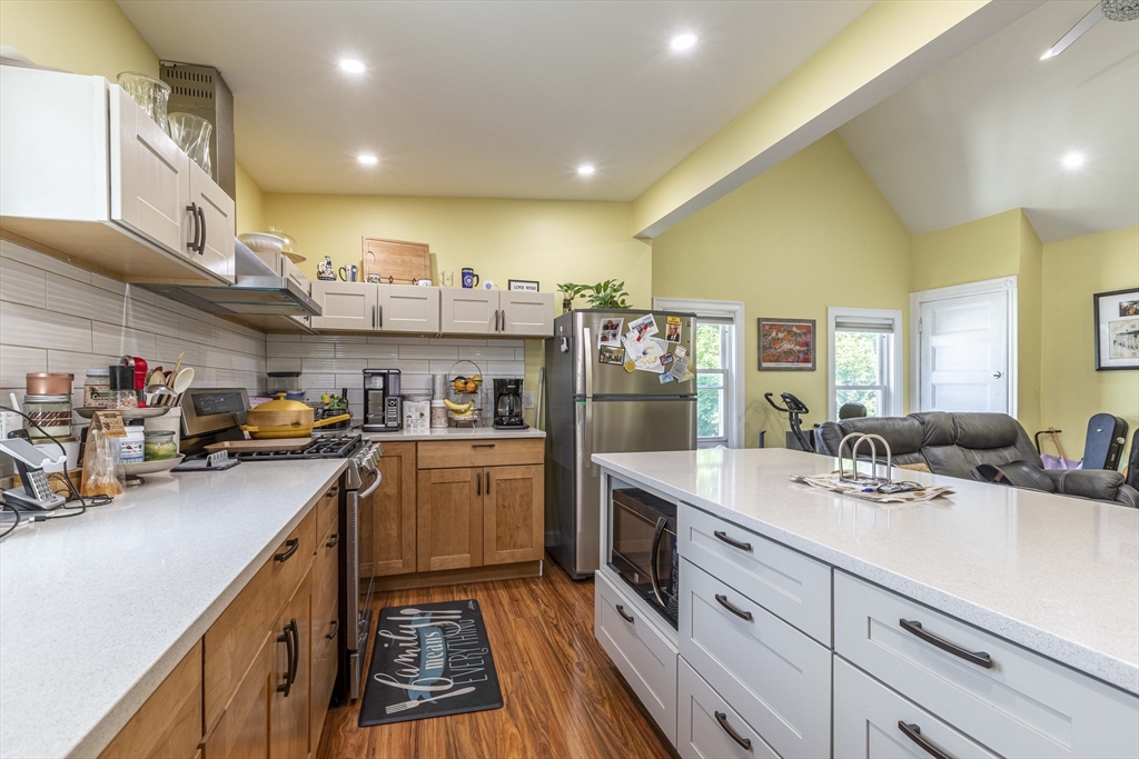 66 Hall Ave, Somerville