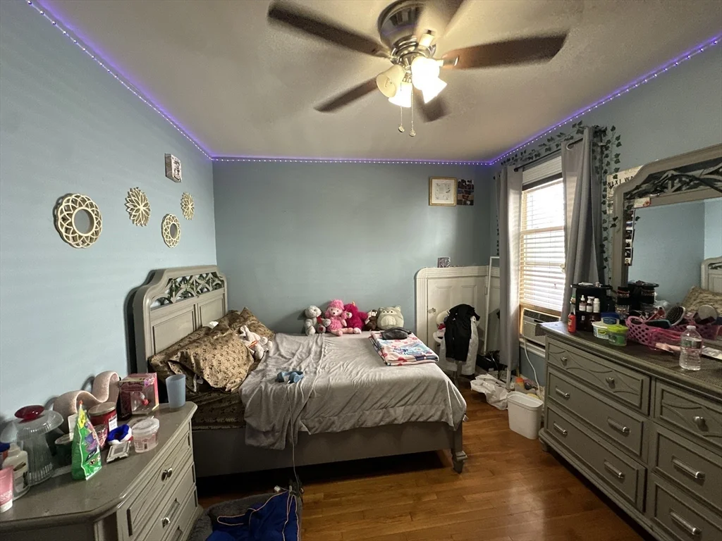 158 Neponset Ave, Dorchester