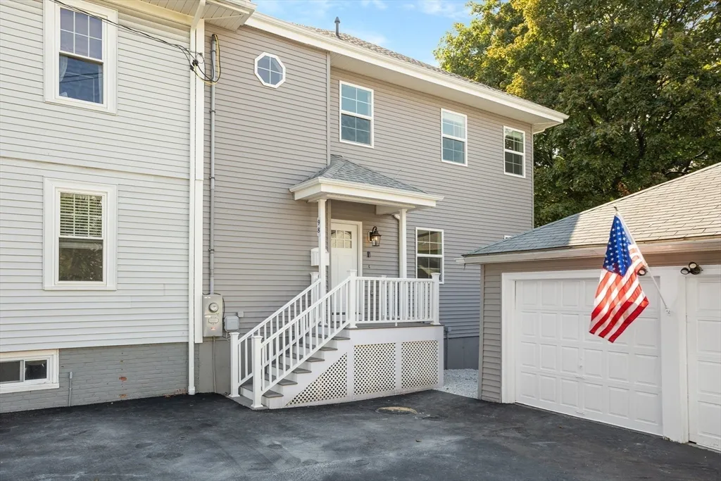 98 Carroll St, Watertown