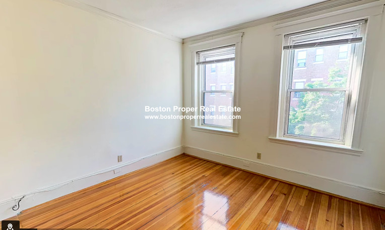 55 Queensberry St, Fenway