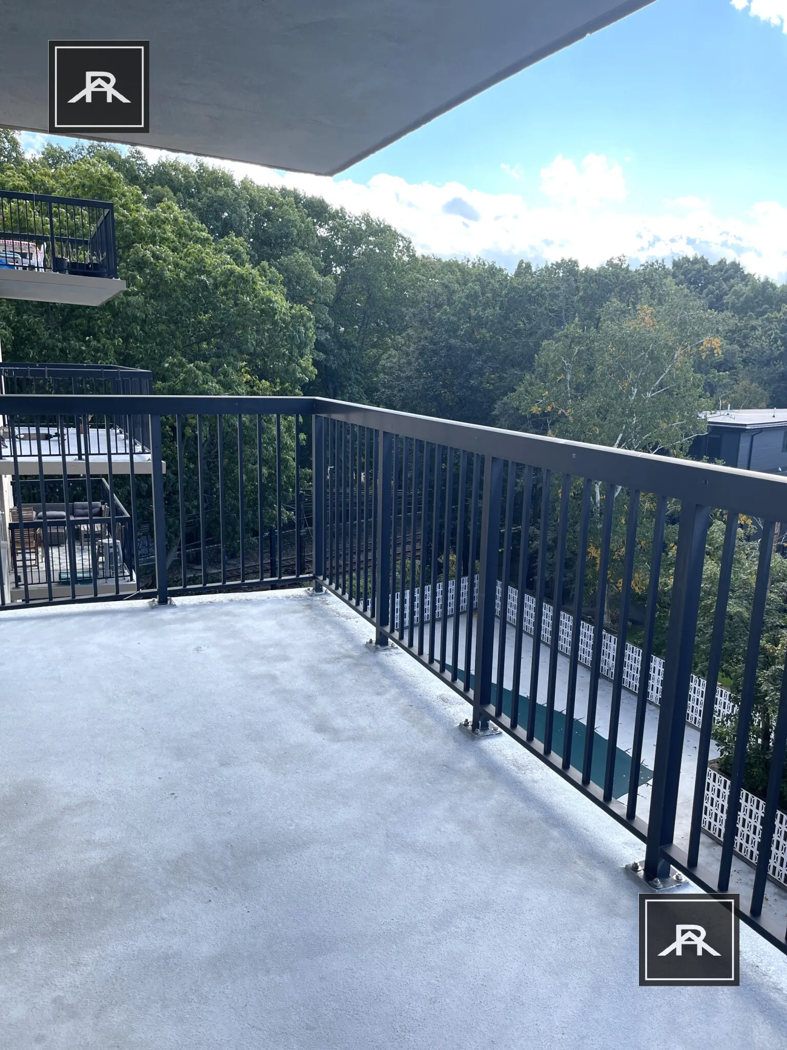 101 Monmouth St, Longwood