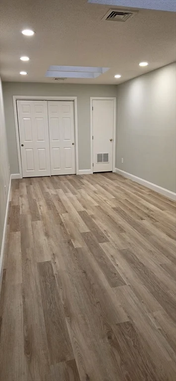 284 N Main St, Mansfield