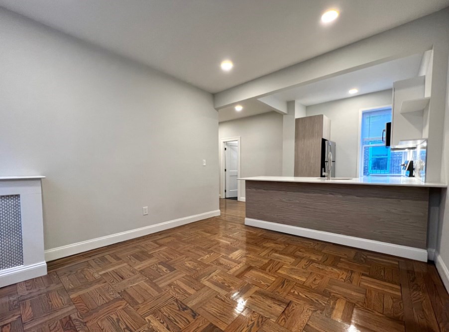 40 Queensberry St, Boston