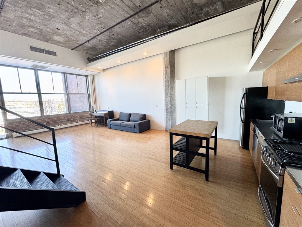 156 Porter, East Boston