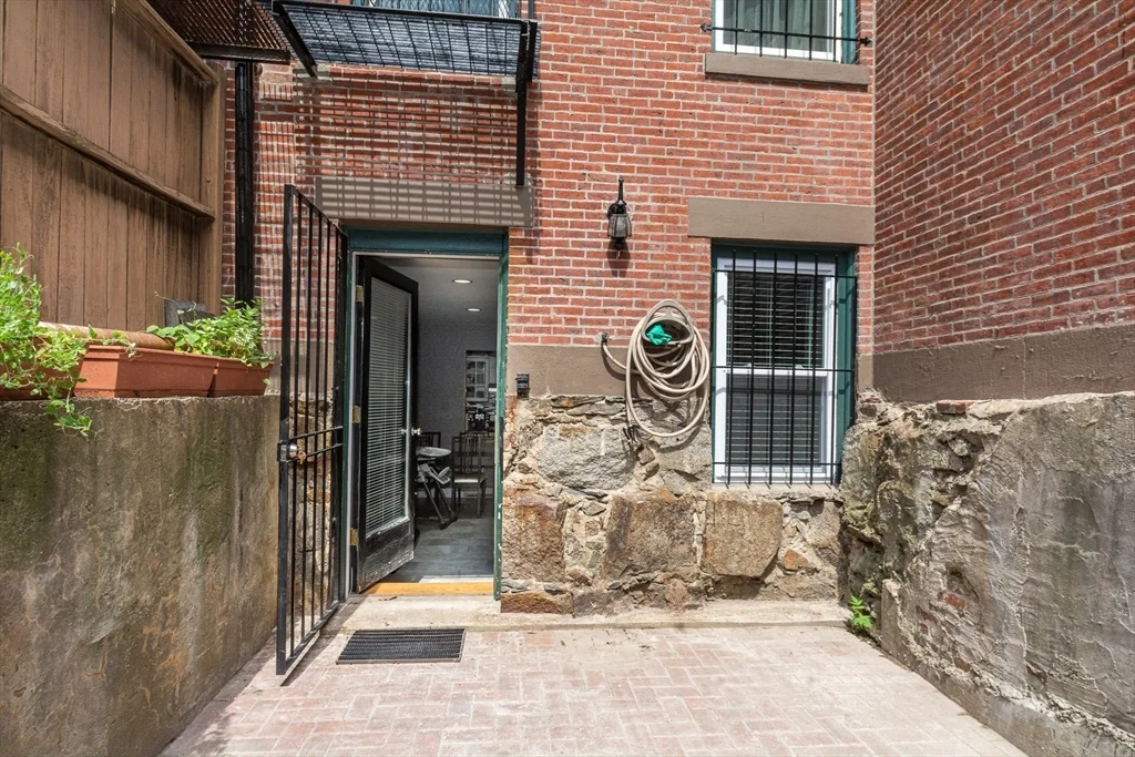 78 W Concord St, South End