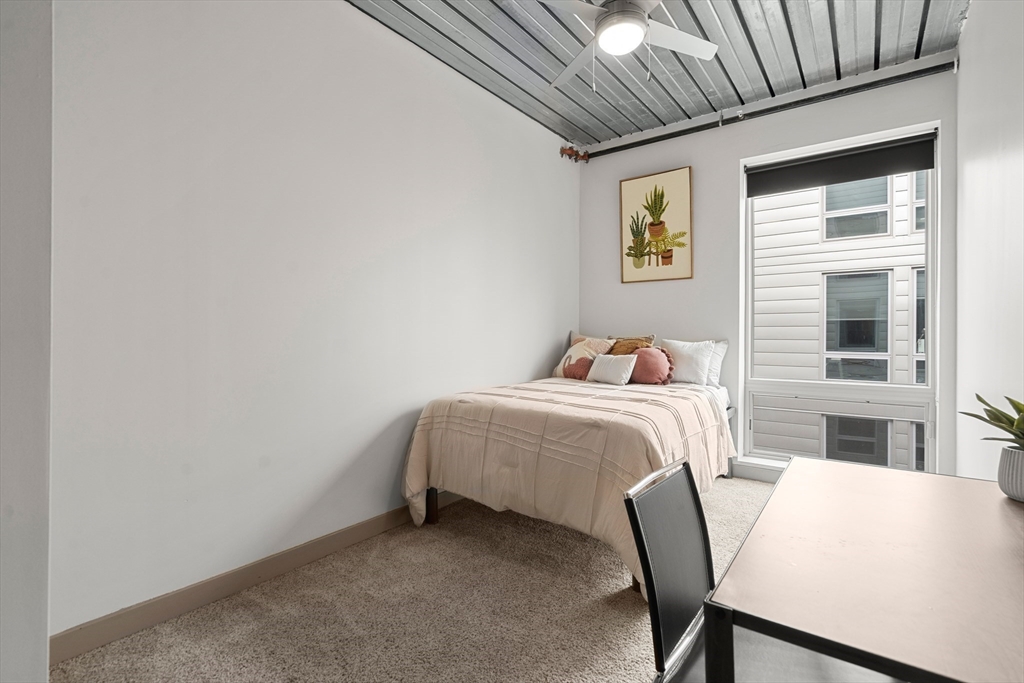 1 Merrimack Plaza, Lowell