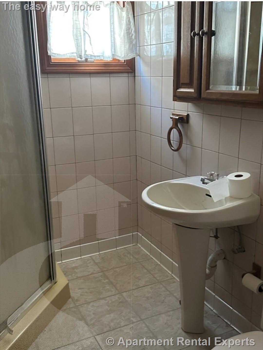 18 Holyoke Rd, Porter Square