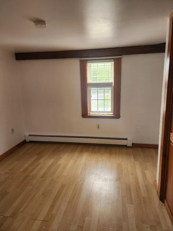 92 Main St, Hopkinton