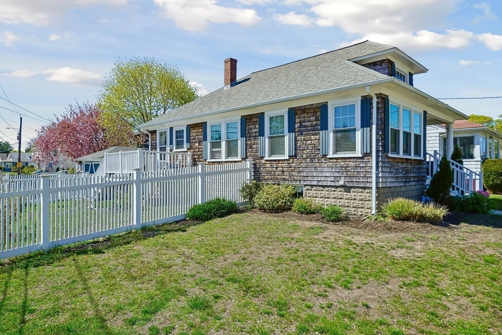 117 S Atlantic Ave, Warwick