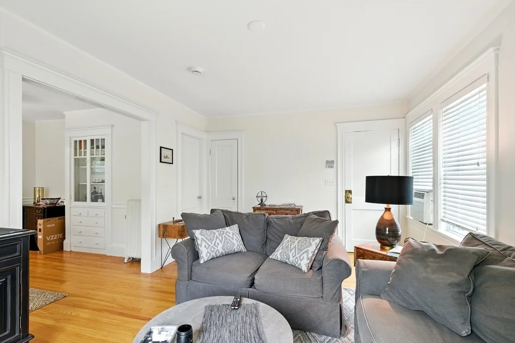 49 St John St, Jamaica Plain