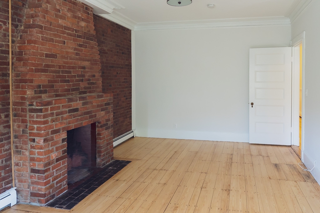 41 Harvard St, Central Village