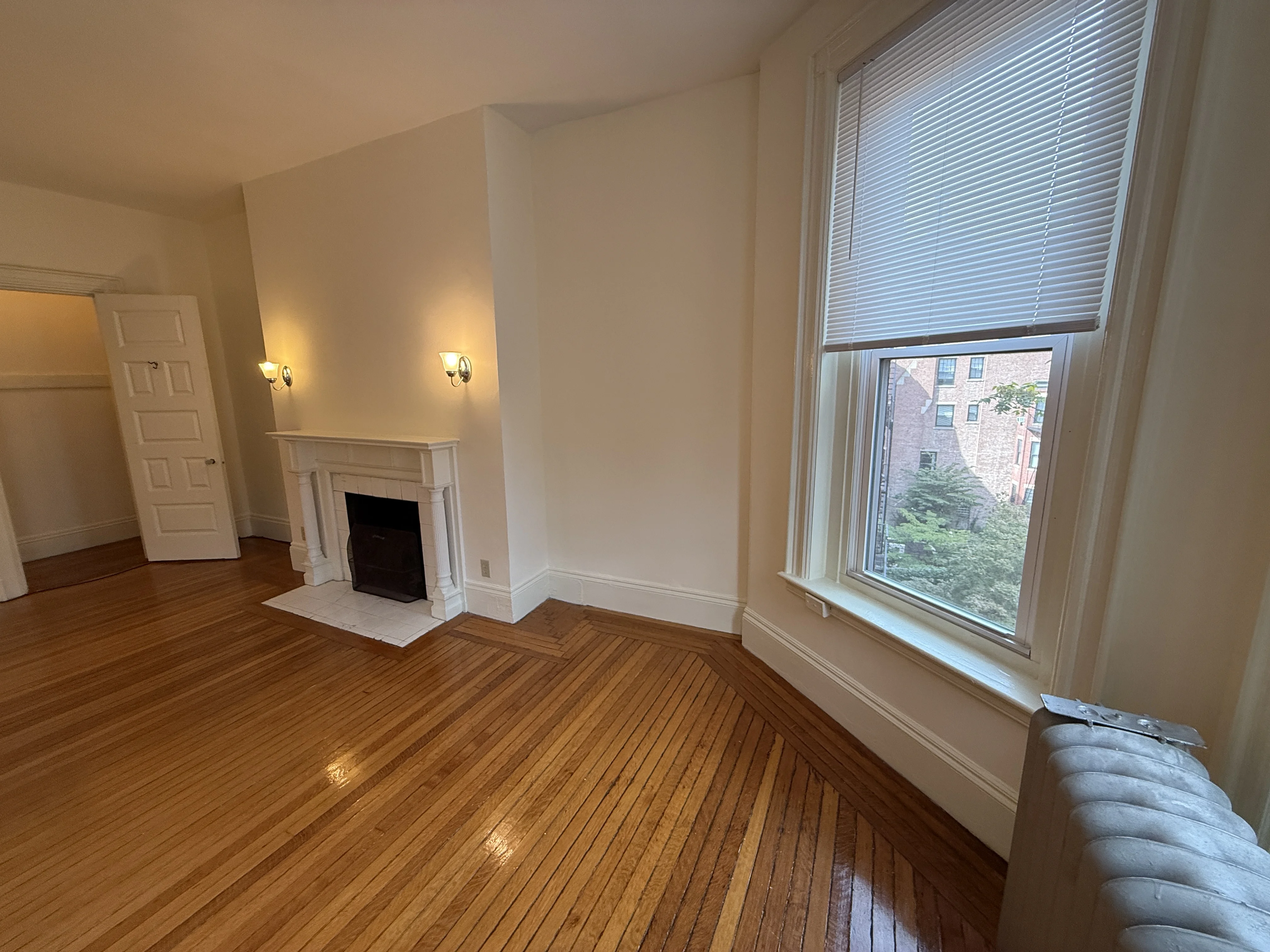 379 Commonwealth Ave, Back Bay