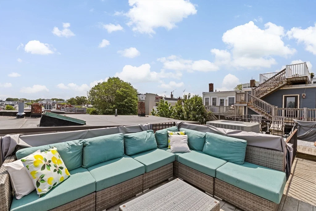 471 East 3rd St, South Boston