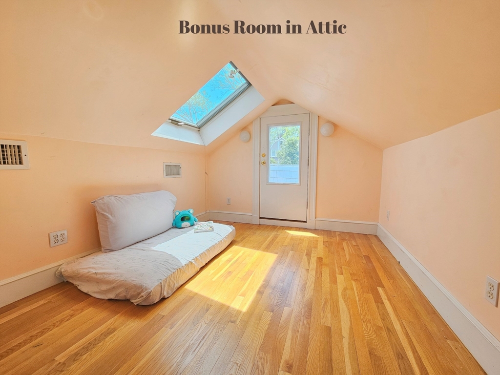 15 Hawthorne Ave, Arlington