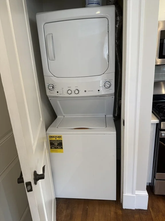 55 Iffley Rd, Jamaica Plain