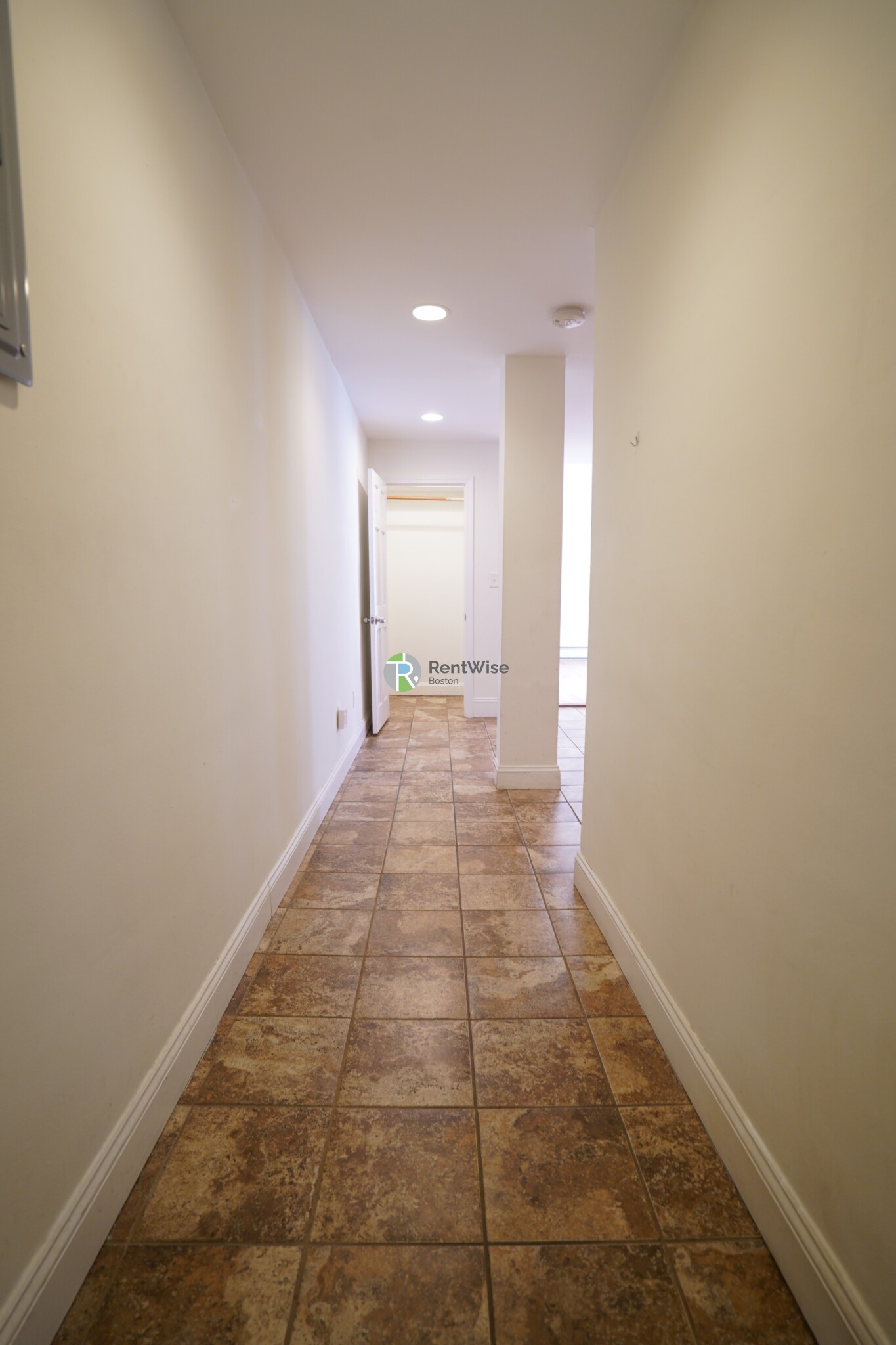 1322 Commonwealth Ave, Brighton