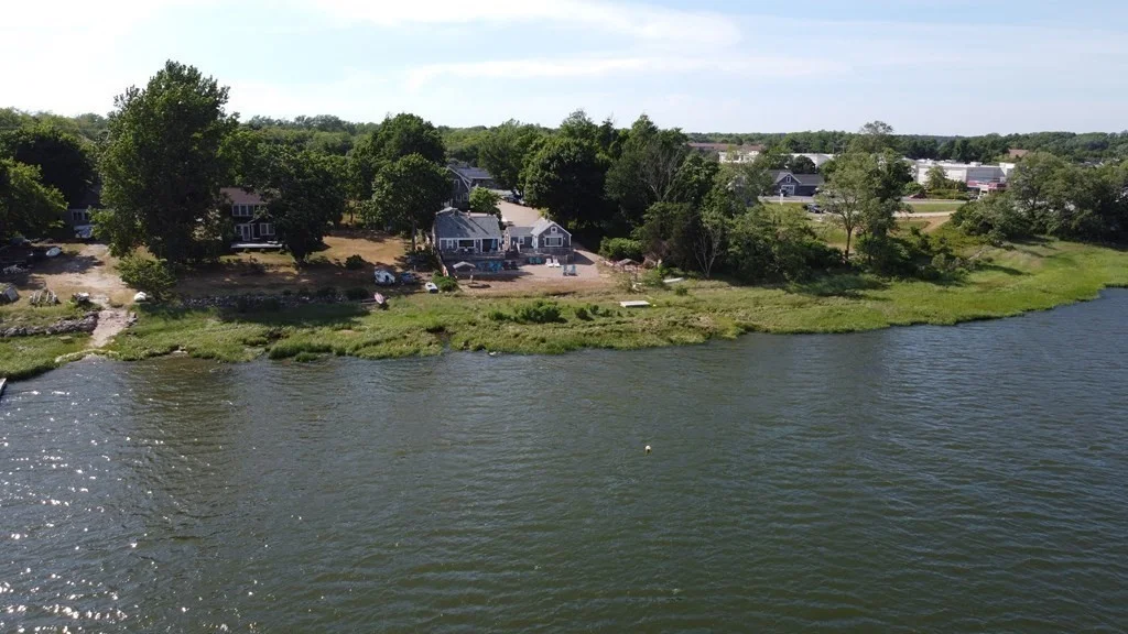 37 Cranberry Hwy, Orleans (village)