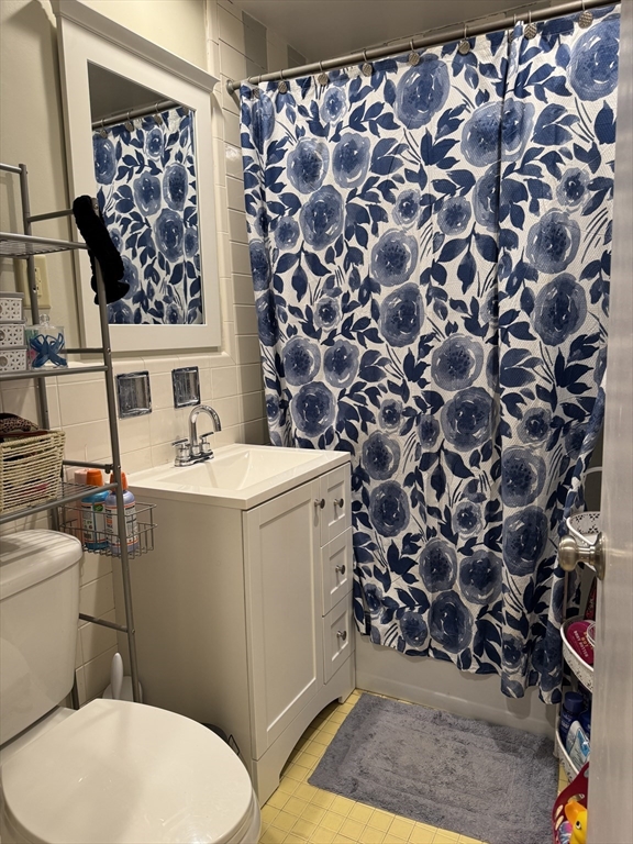 5050 Washington St, West Roxbury