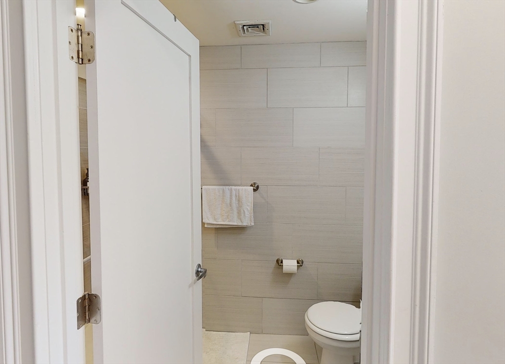 9 Anderson, Beacon Hill