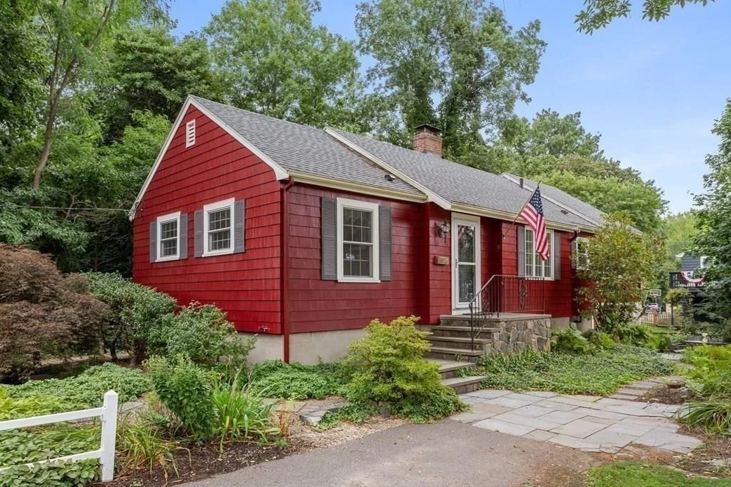 9 Brimblecomb, Marblehead