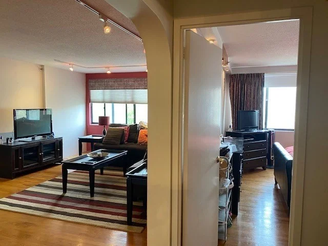 1731 Beacon St, Brookline