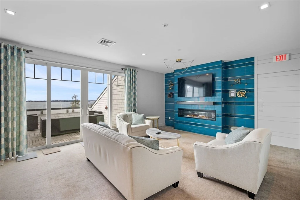 71 Greenwood Ave, Swampscott