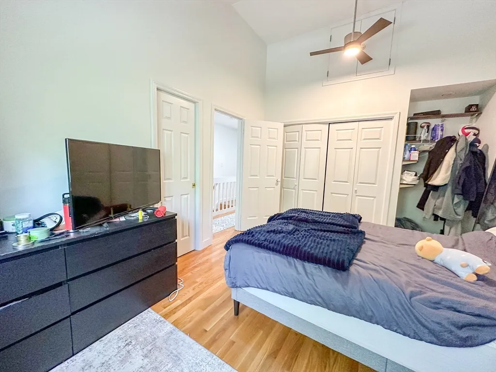 135 Bolton St, South Boston