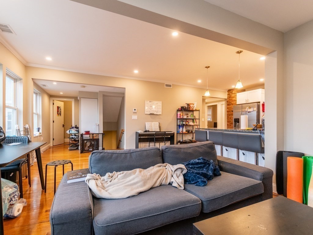 107 Kenrick St, Brighton