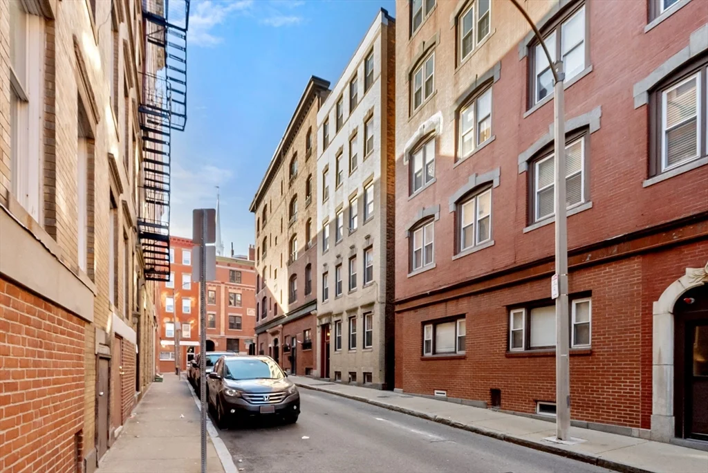 10 Henchman St, North End